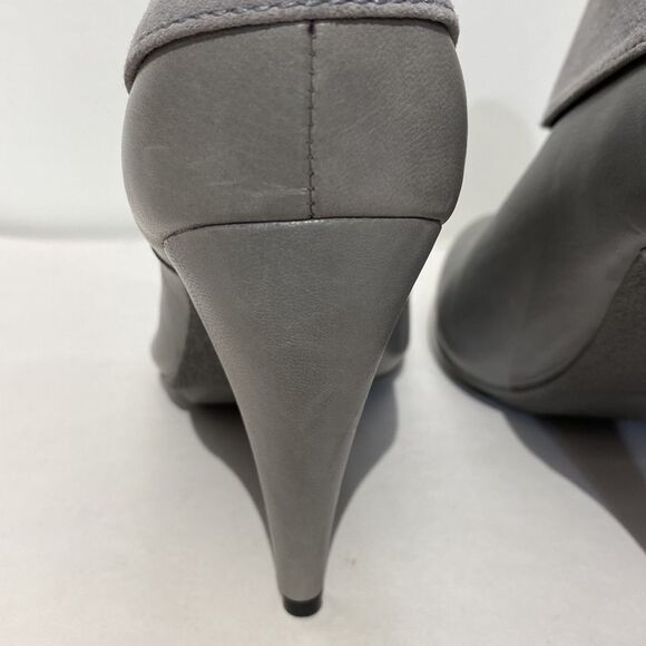 Coach Women's Leather Suede Ankle High Heels Annika Boots Bootie Gray Size 5.5 - Picture 6 of 10